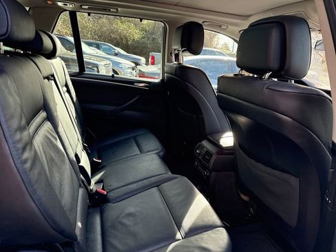 Used 2011 BMW X5 xDrive35d image 11