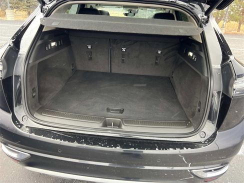 Certified 2023 Buick Envision Avenir image 11