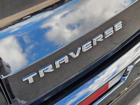 Used 2026 Chevrolet Traverse High Country w/ LPO, Floor Liner Package FWD image 9