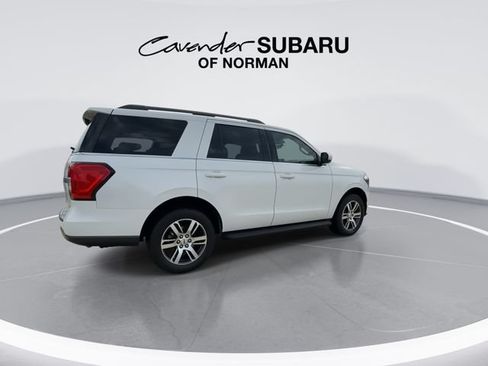 Used 2024 Ford Expedition XLT RWD image 8