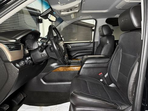 Used 2015 GMC Yukon Denali w/ Open Road Package AWD/4WD image 35