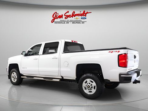Used 2017 Chevrolet Silverado 2500 LT AWD/4WD image 4