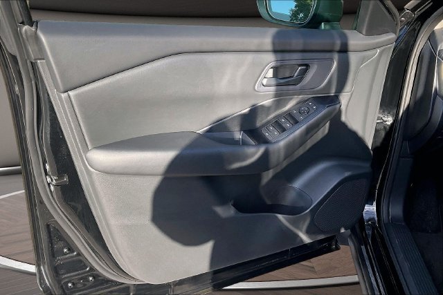 Certified 2026 Nissan Rogue S FWD image 20