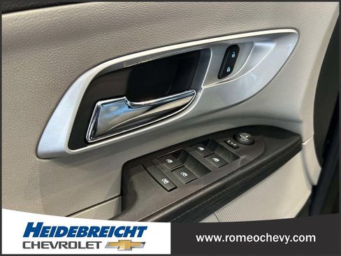 Used 2016 Chevrolet Equinox LT w/ Convenience Package FWD image 11