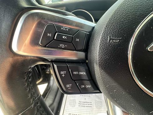 Used 2019 Ford Mustang Premium image 15