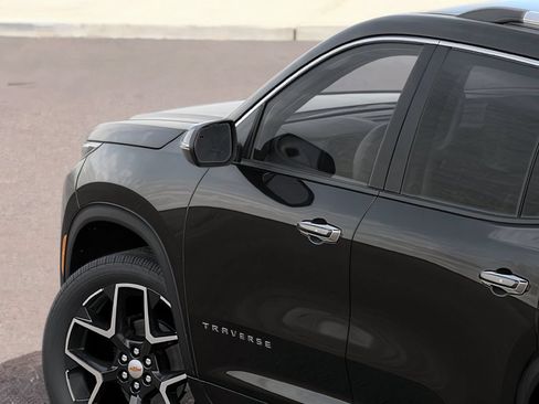 New 2026 Chevrolet Traverse Z71 w/ Enhanced Driving Package AWD/4WD image 6