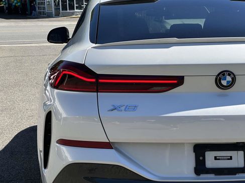 Used 2023 BMW X6 xDrive40i w/ M Sport Package AWD/4WD image 12