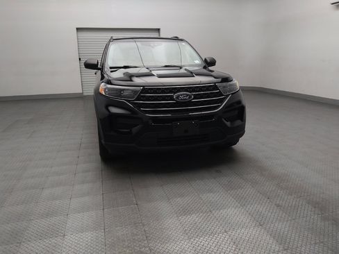 Used 2022 Ford Explorer XLT image 14