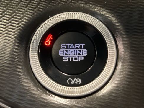 Used 2023 Jeep Grand Cherokee L Laredo image 21