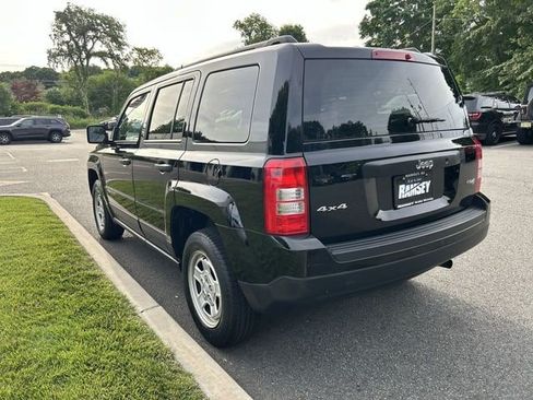 Used 2017 Jeep Patriot Sport AWD/4WD image 6