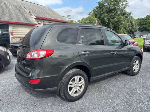 Used 2010 Hyundai Santa Fe GLS FWD image 5