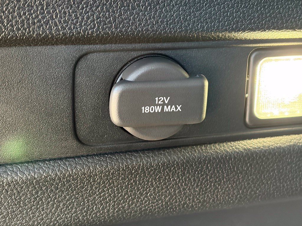 Used 2024 Honda CR-V EX-L image 9
