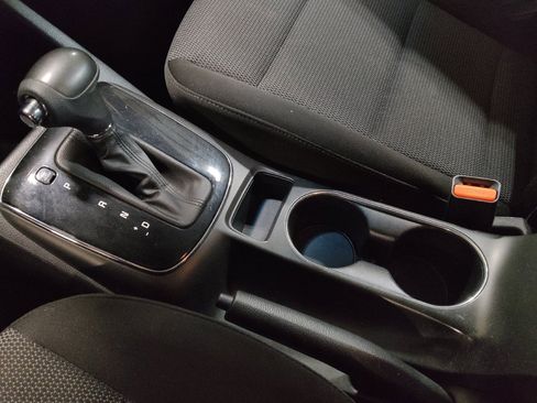 Used 2017 Kia Forte LX image 26