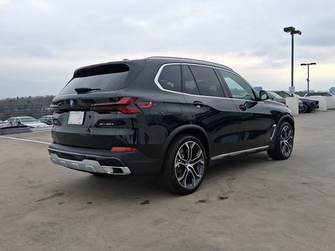 Used 2026 BMW X5 xDrive50e w/ Premium Package AWD/4WD image 8