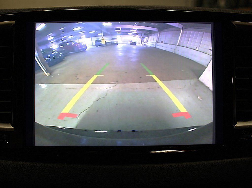Certified 2024 Chrysler Pacifica Touring-L FWD image 18