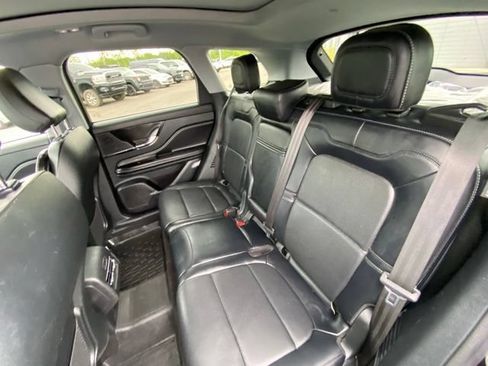 Used 2022 Lincoln Corsair AWD w/ Premium Package image 12