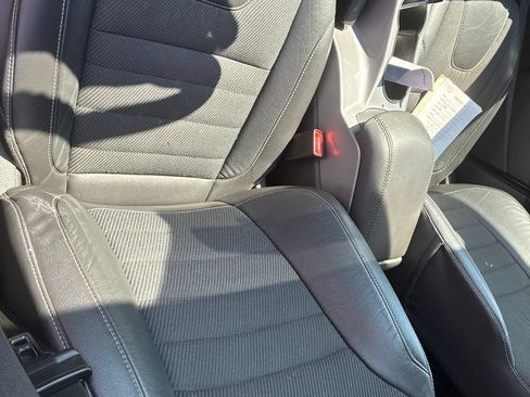 Used 2016 Ford Escape SE w/ SE Chrome Package AWD/4WD image 16