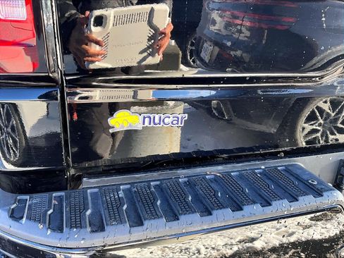 Used 2023 GMC Sierra 1500 AT4 w/ Technology Package image 29