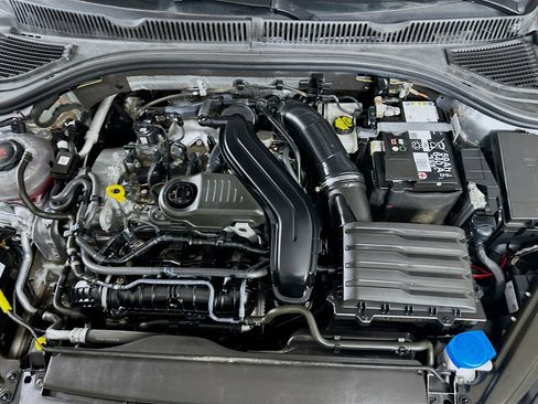 Used 2024 Volkswagen Jetta SE image 31