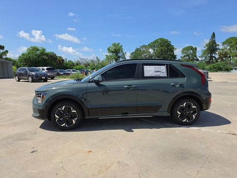 New 2026 Kia Niro Wind FWD image 5