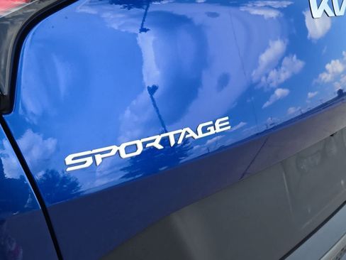 Certified 2023 Kia Sportage X-Pro Prestige AWD/4WD image 11