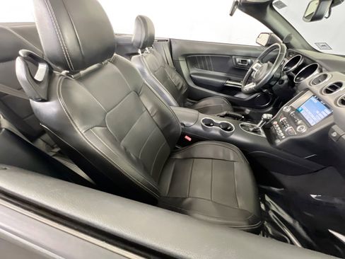 Used 2019 Ford Mustang GT Premium image 24