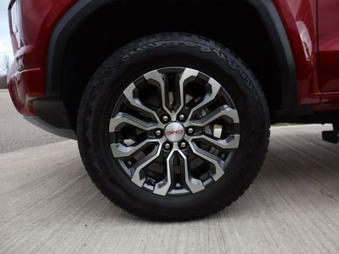 Used 2023 GMC Canyon Denali image 25