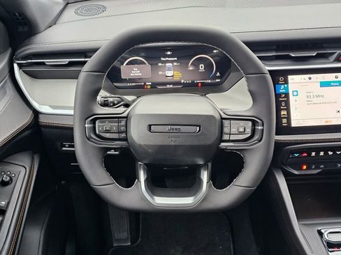 New 2026 Jeep Cherokee Laredo image 17