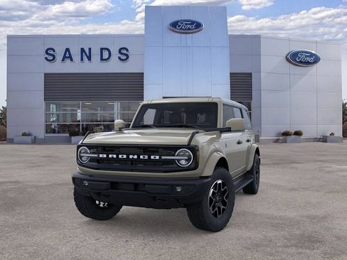 New 2026 Ford Bronco Outer Banks AWD/4WD image 2