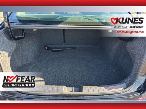 Used 2024 Volkswagen Jetta SE FWD image 18