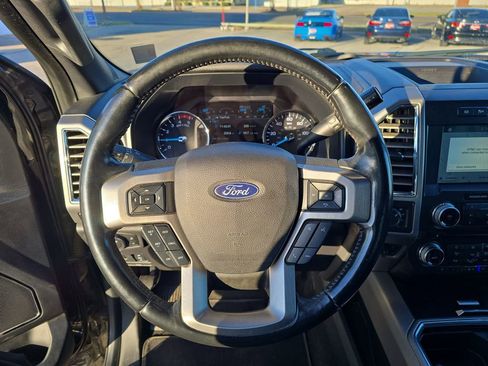 Used 2018 Ford F350 Platinum image 11