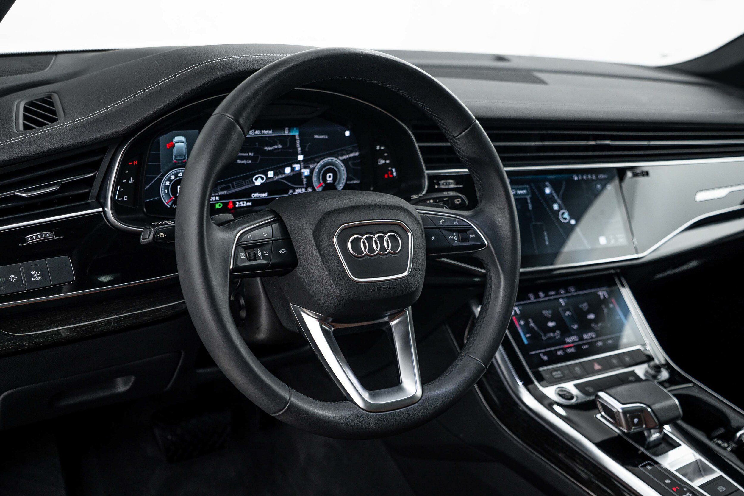 Certified 2023 Audi Q7 2.0T Premium w/ Towing Package AWD/4WD image 8