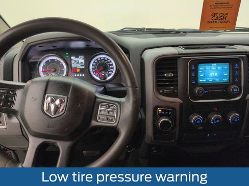 Used 2018 RAM 1500 Express w/ Express Value Package RWD image 21