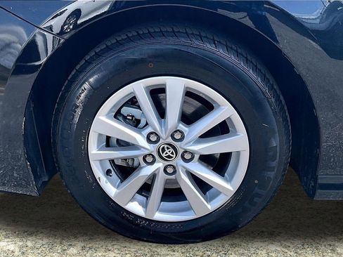 Used 2025 Toyota Camry LE image 33