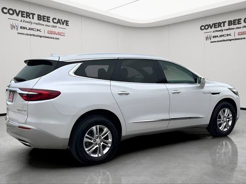 Used 2018 Buick Enclave Essence w/ Trailering Package image 8