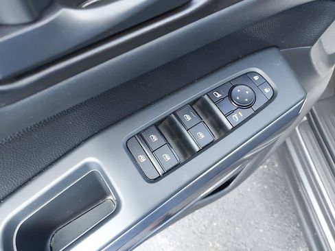 Used 2023 Nissan Pathfinder Rock Creek AWD/4WD image 19