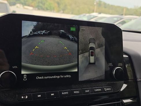 Certified 2023 Nissan Pathfinder SL w/ Cargo Package image 16