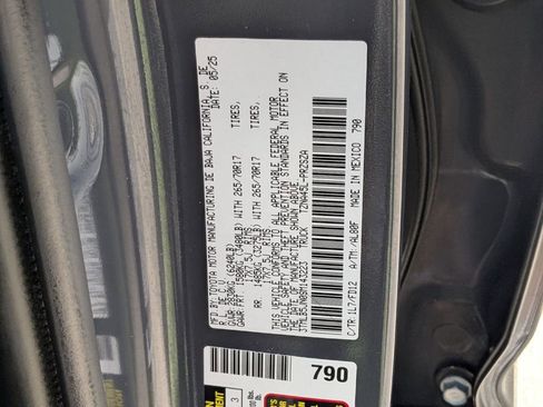 Used 2025 Toyota Tacoma TRD Off-Road image 30