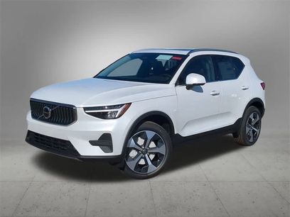 New 2025 Volvo XC40 B5 Core w/ Protection Package Premier