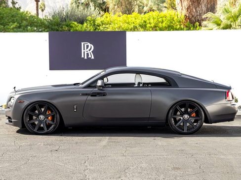 Used 2018 Rolls-Royce Wraith image 3