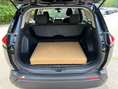 New 2026 Toyota RAV4 LE AWD/4WD image 11