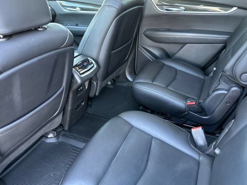 Certified 2021 Cadillac XT6 Sport AWD/4WD image 13