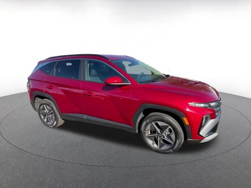 Used 2025 Hyundai Tucson SEL image 2