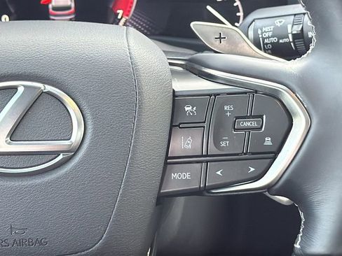 Used 2024 Lexus LX 600 4WD w/ Ultra Luxury Package image 25