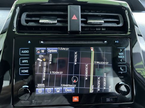 Used 2017 Toyota Prius FWD image 23
