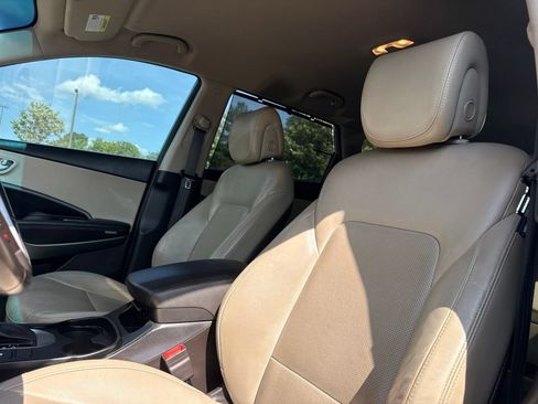 Used 2017 Hyundai Santa Fe SE w/ SE Premium Package 02 FWD image 16