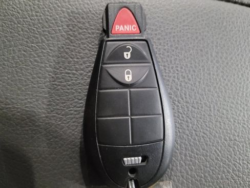 Used 2015 RAM 1500 Express AWD/4WD image 32