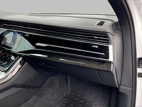 Certified 2025 Audi Q7 2.0T Premium Plus w/ Premium Plus Package AWD/4WD image 33