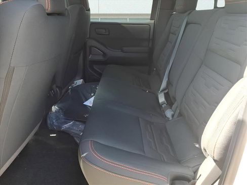 New 2026 Nissan Frontier PRO-4X w/ Pro-4x Convenience Package image 15