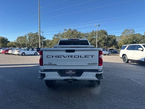 Used 2022 Chevrolet Silverado 2500 High Country w/ Safety Package II image 7